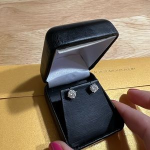 Certified VVS1 Moissanite Solitaire Stud Earrings 1.60 ct 6 mm